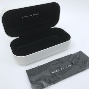Marc Jacobs Sunglass Hard Clamshell Case with Cloth